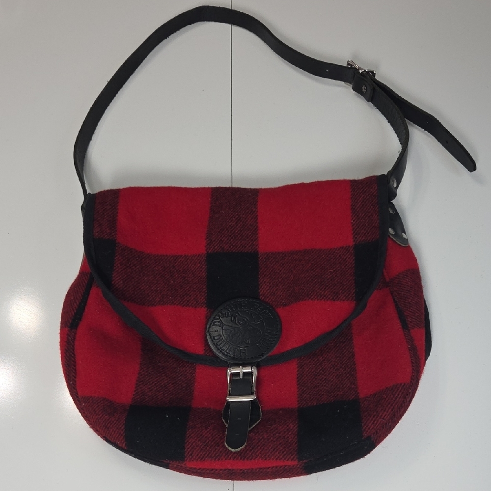 Duluth Pack Medium Red and Black Plaid Shoulder Bag